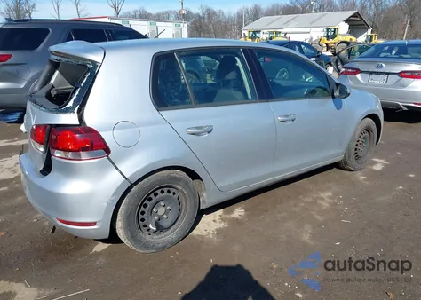 2014 Volkswagen Golf 2.5L z USA, uszkodzony, nr VIN WVWDB7AJ6EW005672